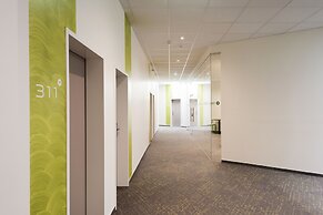 eee hotel TRAUN