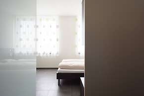eee hotel TRAUN