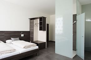 eee hotel TRAUN