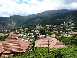 Mountain Rose Garden Hotel