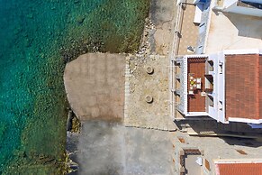 Maravelia Mare