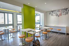ibis budget Fréjus Saint-Raphaël Capitou A8