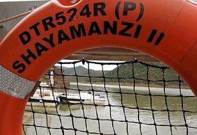 Shayamanzi Houseboats