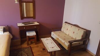 Kastania Guesthouse