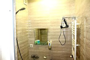 Old Avlabari Rooms
