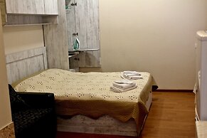 Old Avlabari Rooms
