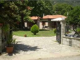 Dodis Village