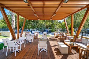 Lobelia Luxury Suites