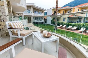 Lobelia Luxury Suites