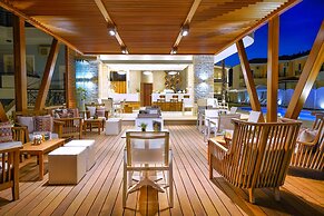 Lobelia Luxury Suites
