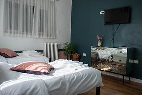 Tzefania Hotel