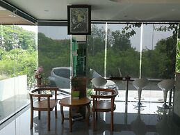 Narai Iyara Palace Lopburi