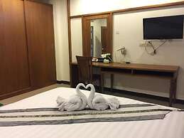 Amonruk  Hotel 2