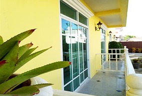 Amonruk  Hotel 2