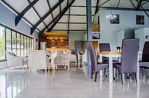Mount Shekinah Country Hotel