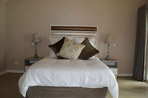 Mount Shekinah Country Hotel
