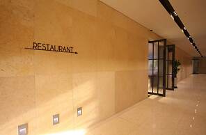 Yeoubi Hotel