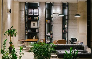 Yeoubi Hotel