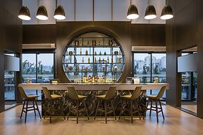 Centro Westside by Rotana