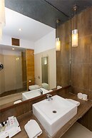 Hotel Hilltop Palace