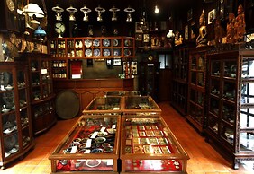 Baanthep Antique Homestay