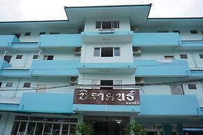 Nirakon Hotel