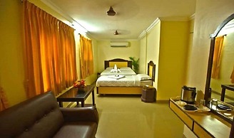 Treebo Vinayak Inn