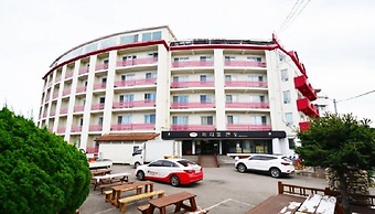 Naksan Meriel Condo