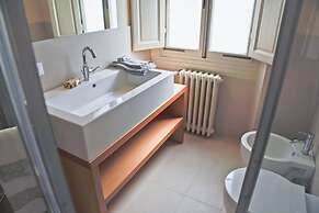 Alfani Luxury Loft