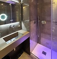 Caruso Place Boutique & Wellness Suites