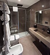 Caruso Place Boutique & Wellness Suites