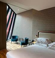 Caruso Place Boutique & Wellness Suites