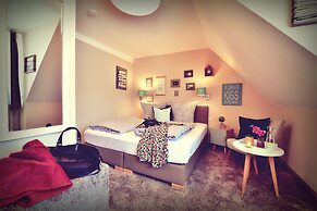 Melbo’s Home