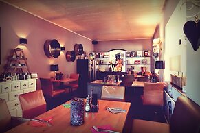 Melbo’s Home