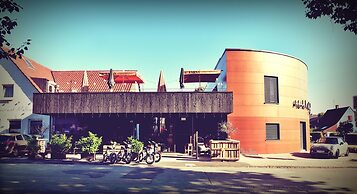 Melbo’s Home