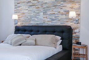 Pandolfini Suite