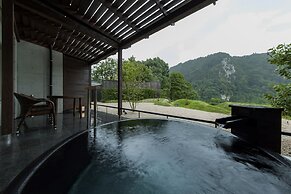 Okuhita Onsen Umehibiki