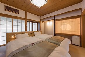 Okuhita Onsen Umehibiki