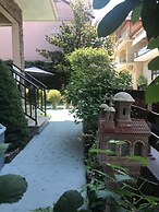Villa Yanna Studios