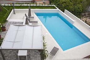 Apartments Bago