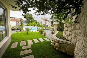 Apartments Bago