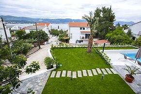 Apartments Bago