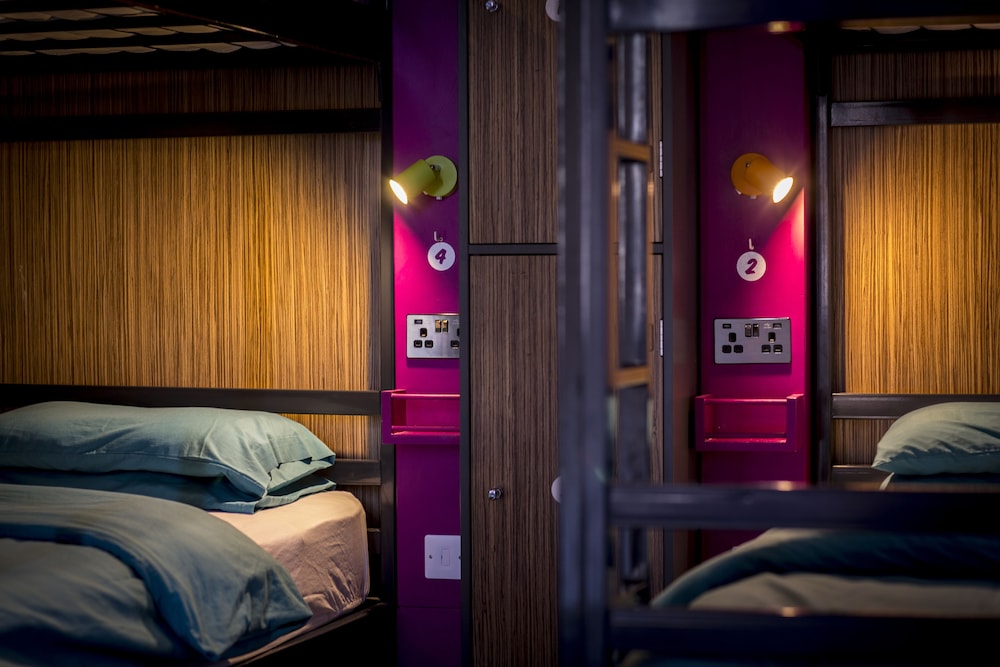 Kick Ass Greyfriars - Adults Only - Hostel