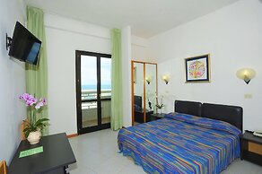 Hotel Borgo Marina