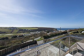 Mawgan Porth Apartments