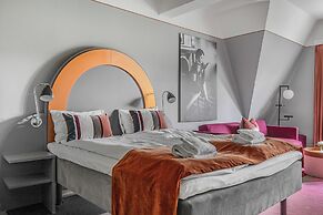 The Apartments company - The Sweet