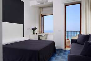 Hotel La Playa
