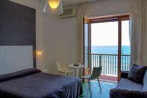Hotel La Playa