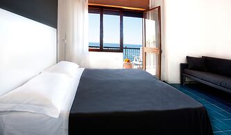 Hotel La Playa