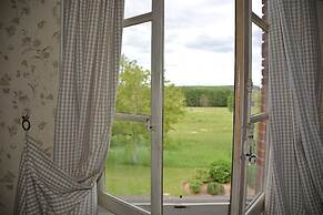 Domaine Du Buc, Le Chateau